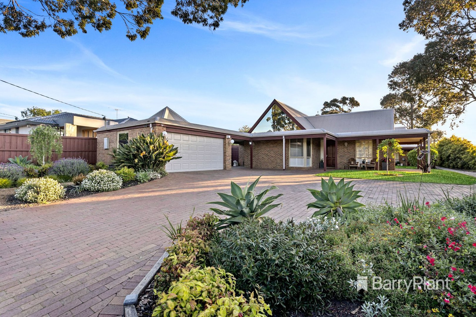 1406 Nepean Highway, Mount Eliza, VIC 3930 - Thumbnail 2 - 19/09/2023