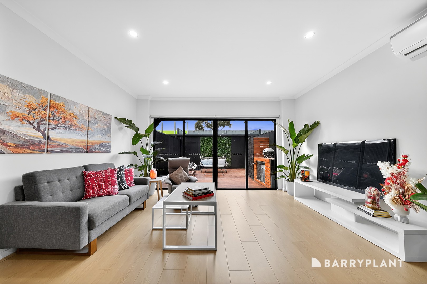 141 Campaspe Way, Point Cook, VIC 3030 - Thumbnail 2 - 12/03/2026
