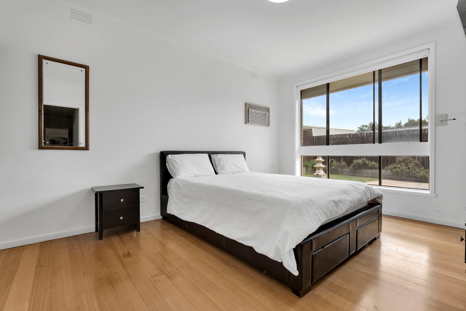 141 Carrick Drive, Gladstone Park, VIC 3043, Gladstone Park - Thumbnail 5