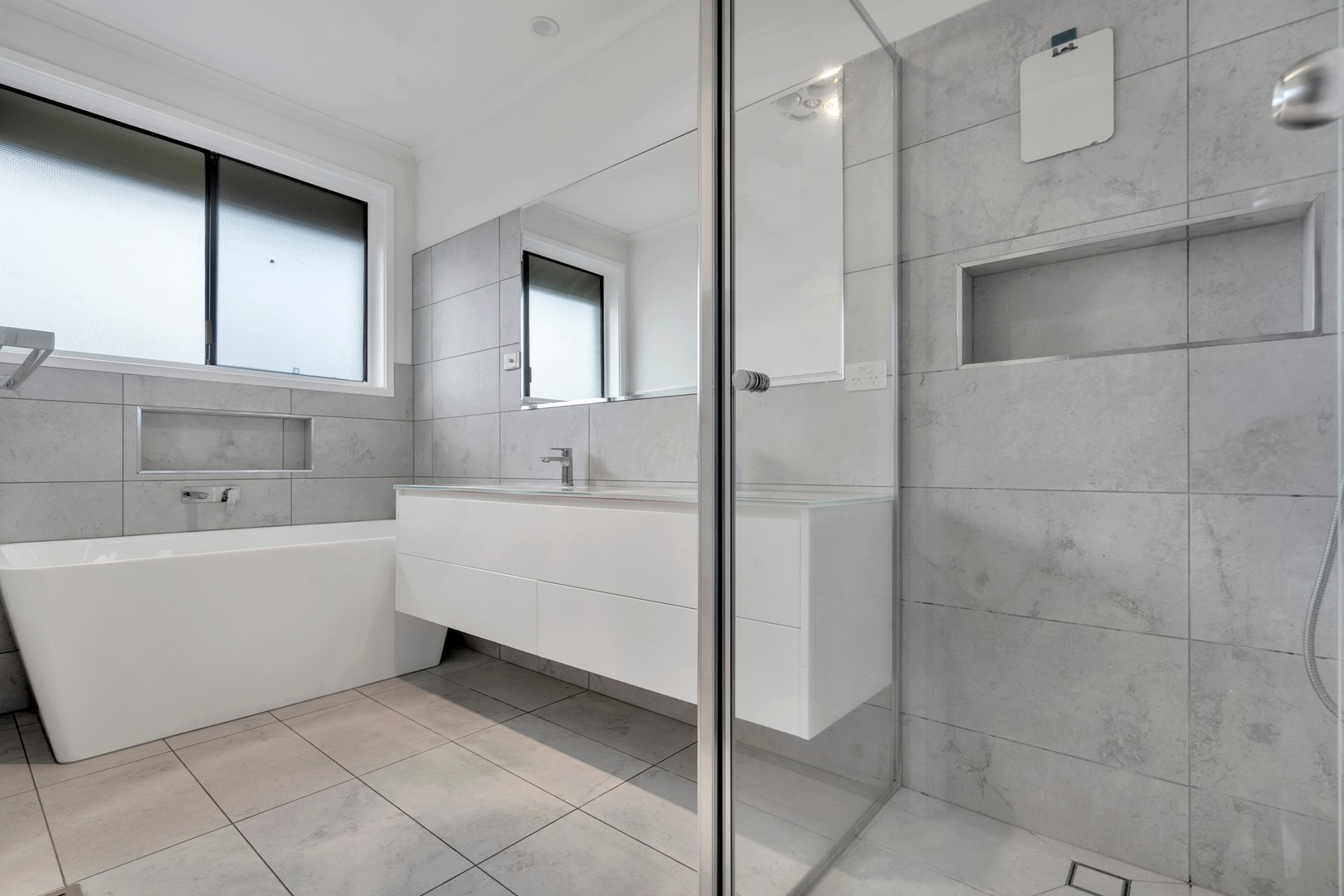 141 Carrick Drive, Gladstone Park, VIC 3043, Gladstone Park - Thumbnail 8