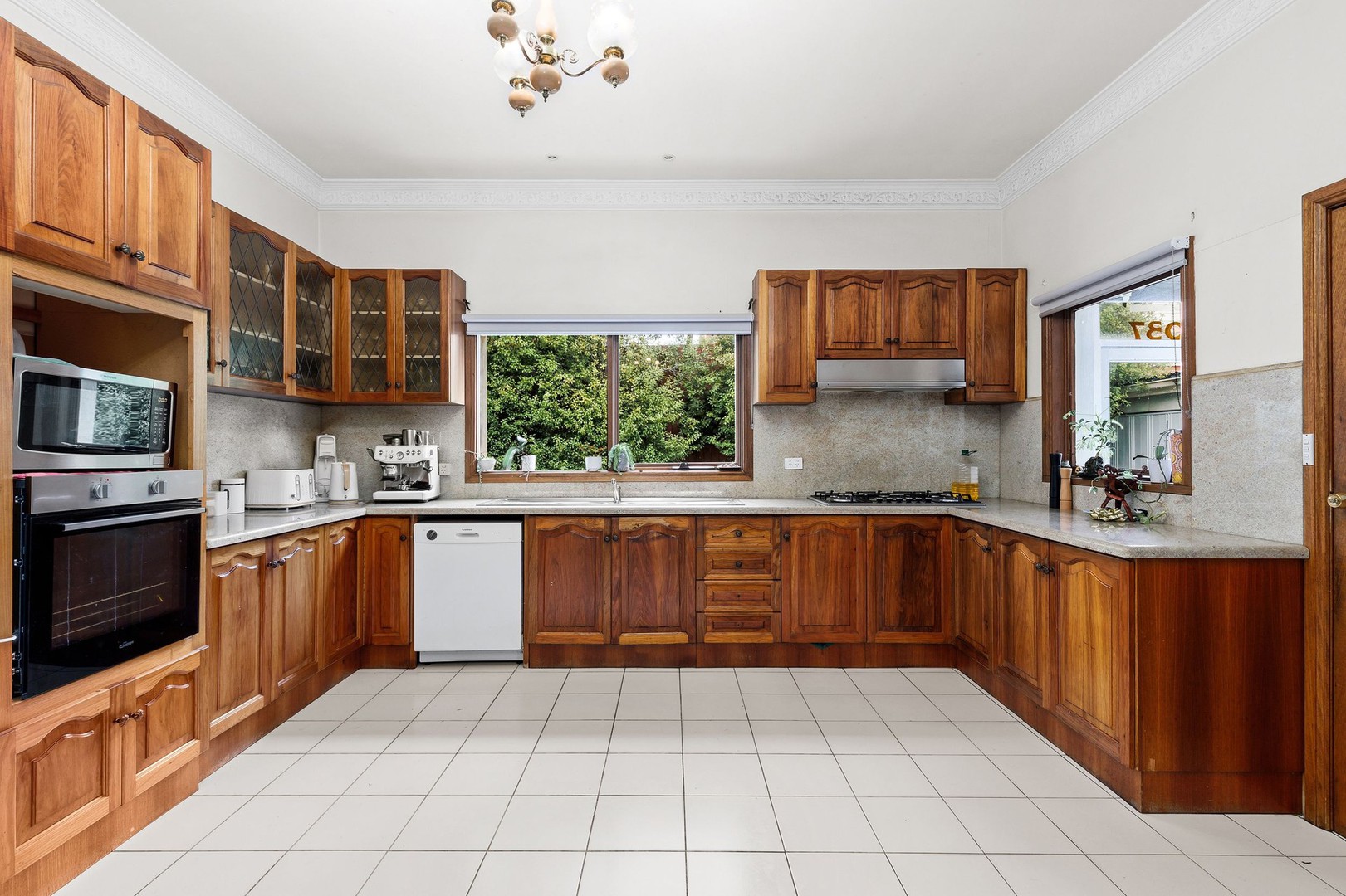 141 Cooper St, Essendon, VIC 3040 - Thumbnail 1 - 08/10/2025