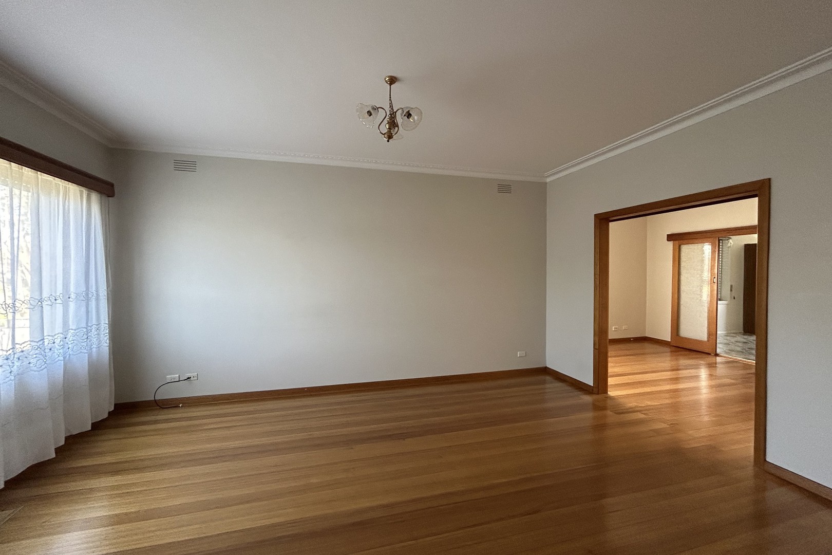 141 Hughes Parade, Reservoir, VIC 3073, Reservoir - Thumbnail 3