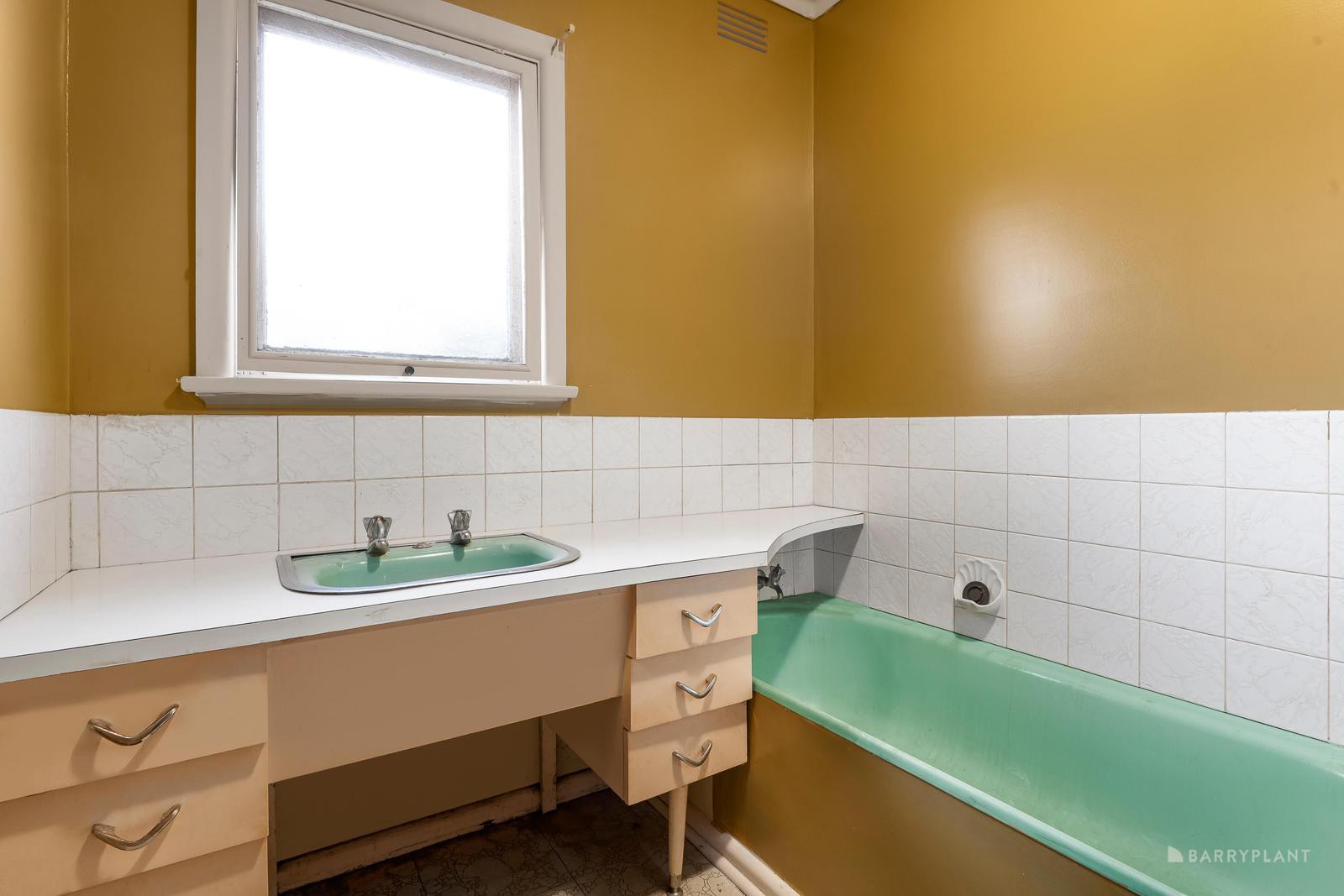 141 Mountain View Road, Briar Hill, VIC 3088, Briar Hill - Thumbnail 6