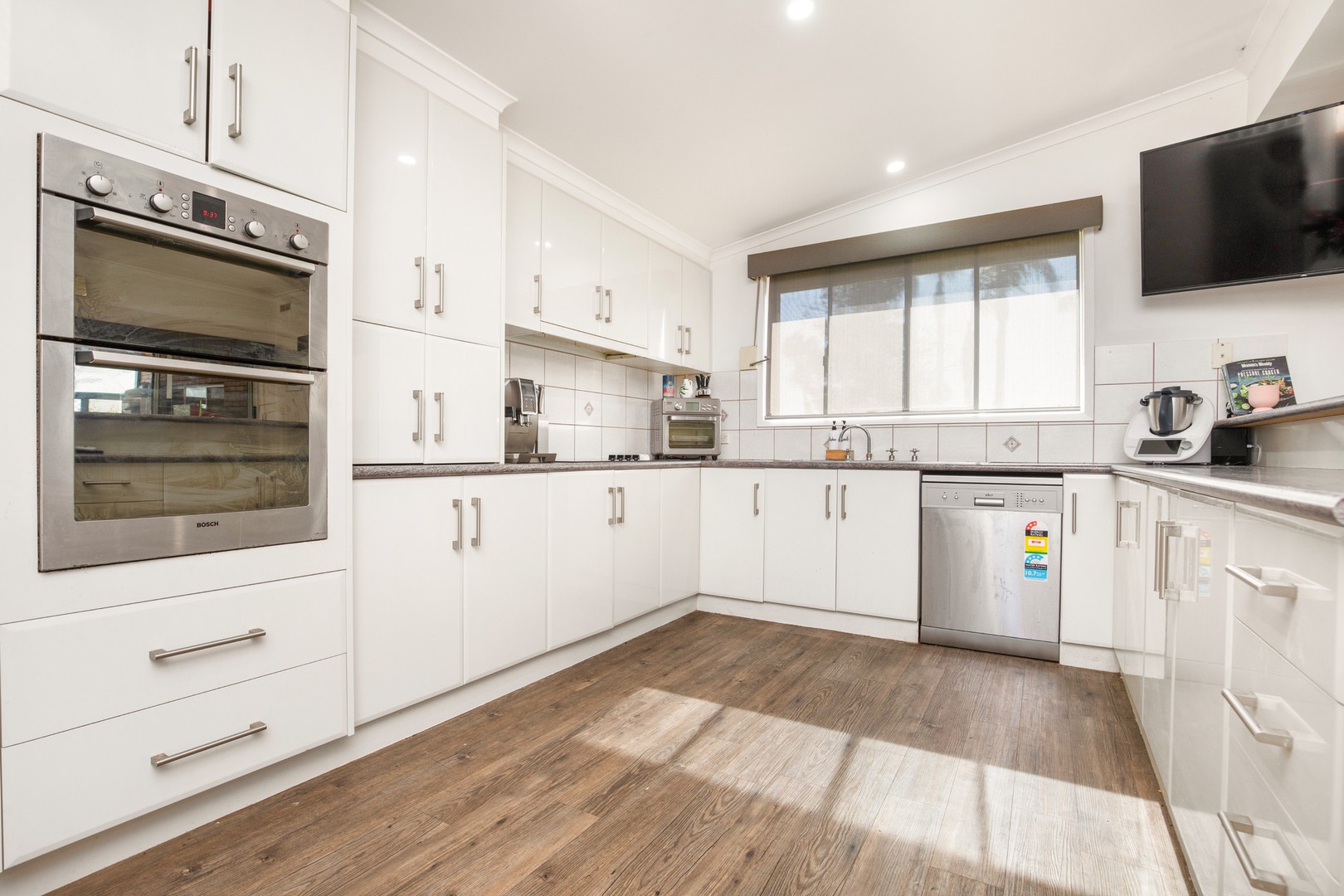 141 Paschendale Avenue, Yelta, VIC 3505, Yelta - Thumbnail 3