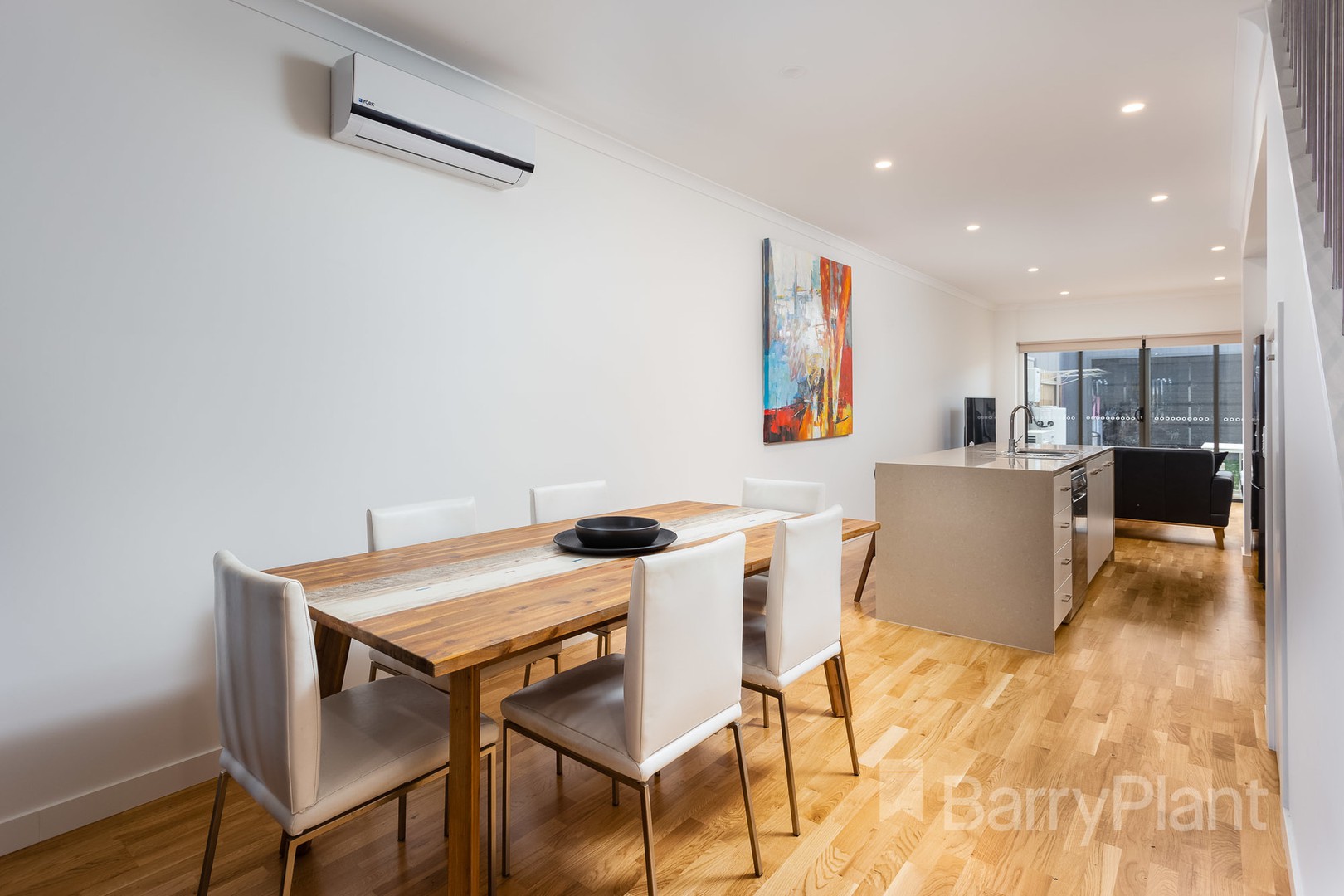 141 Waterhaven Boulevard, Point Cook, VIC 3030, Point Cook - Thumbnail 2