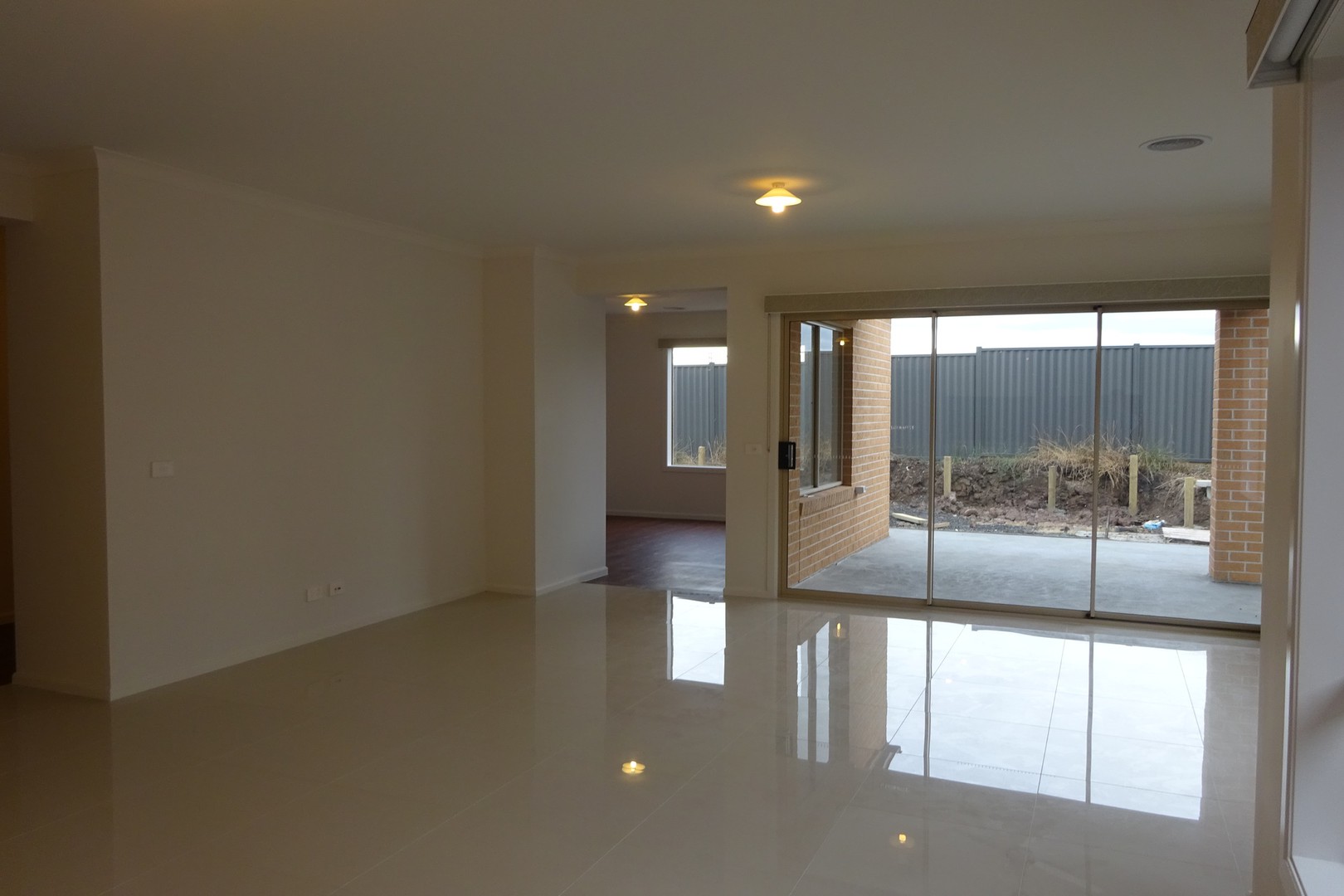 142 Debonair Parade, Craigieburn, VIC 3064, Craigieburn - Thumbnail 5