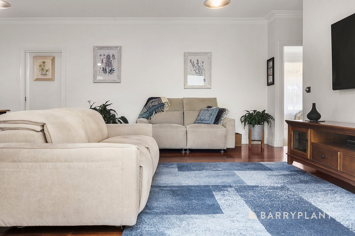 142 Eighth Avenue, Rosebud, VIC 3939 - Thumbnail 2 - 22/01/2025