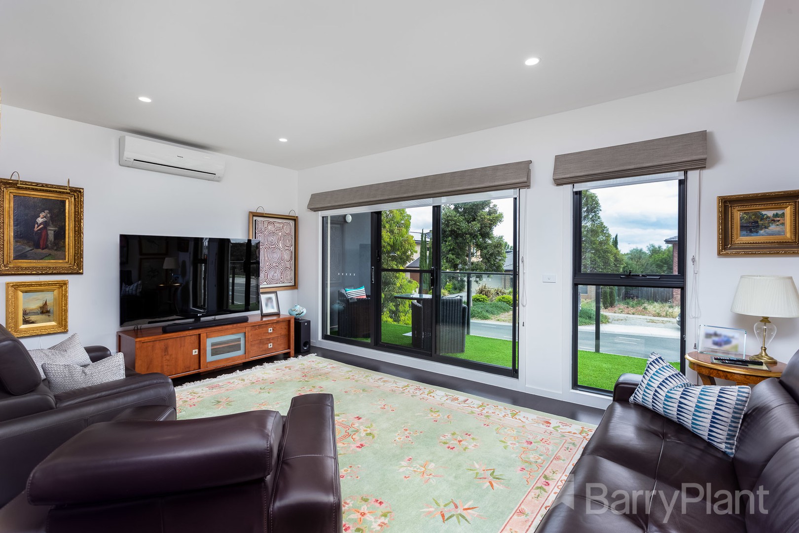 142 Malibu Boulevard, Point Cook, VIC 3030, Point Cook - Thumbnail 4