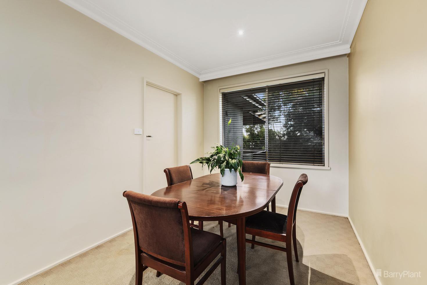 142 Mountain View Parade, Rosanna, VIC 3084, Rosanna - Thumbnail 5