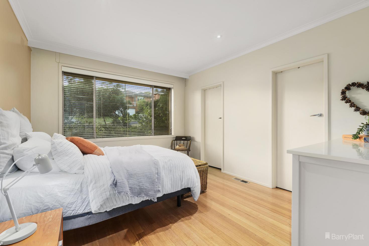 142 Mountain View Parade, Rosanna, VIC 3084, Rosanna - Thumbnail 7