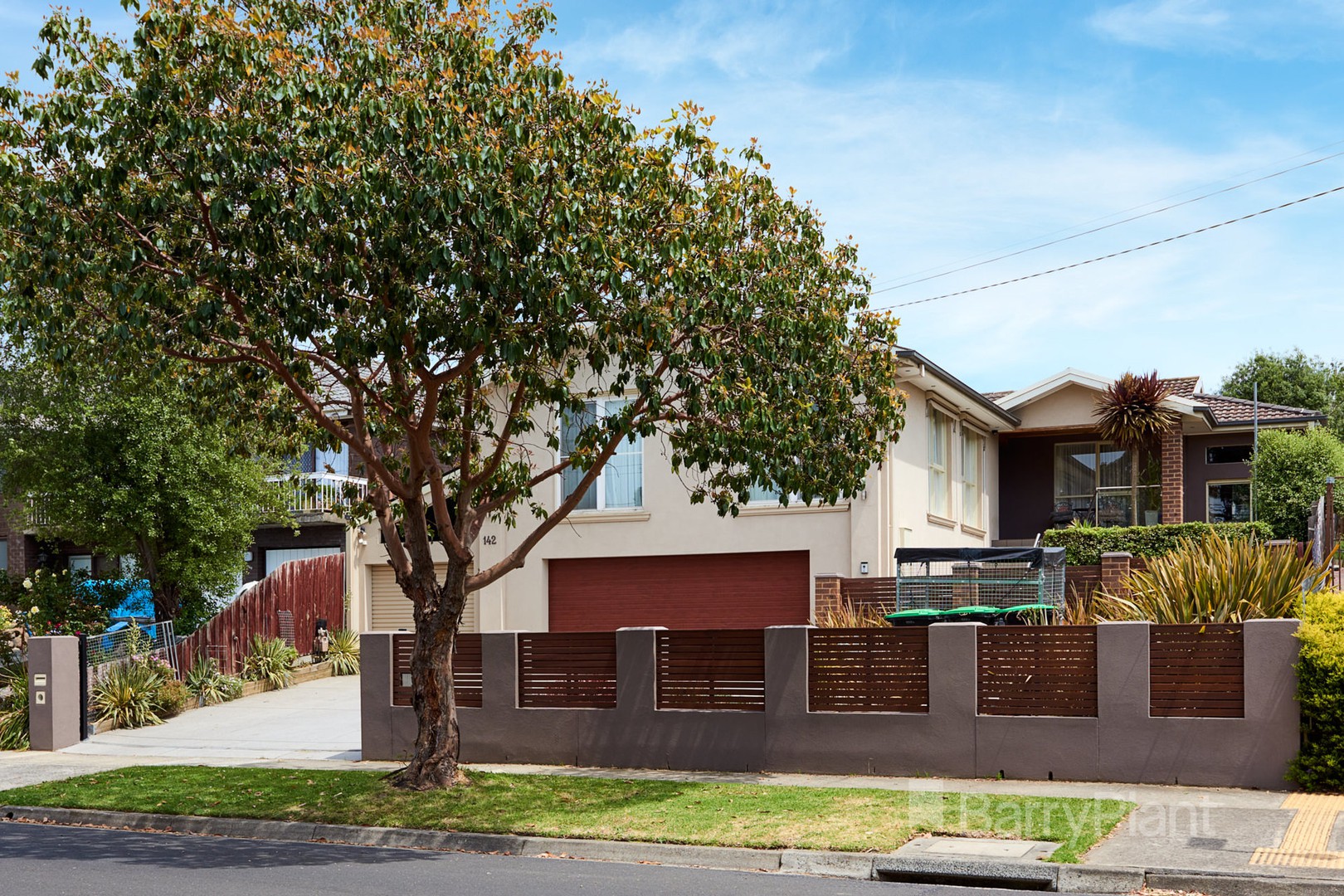 142 Outlook Drive, Dandenong North, VIC 3175 - Thumbnail 2 - 06/12/2021
