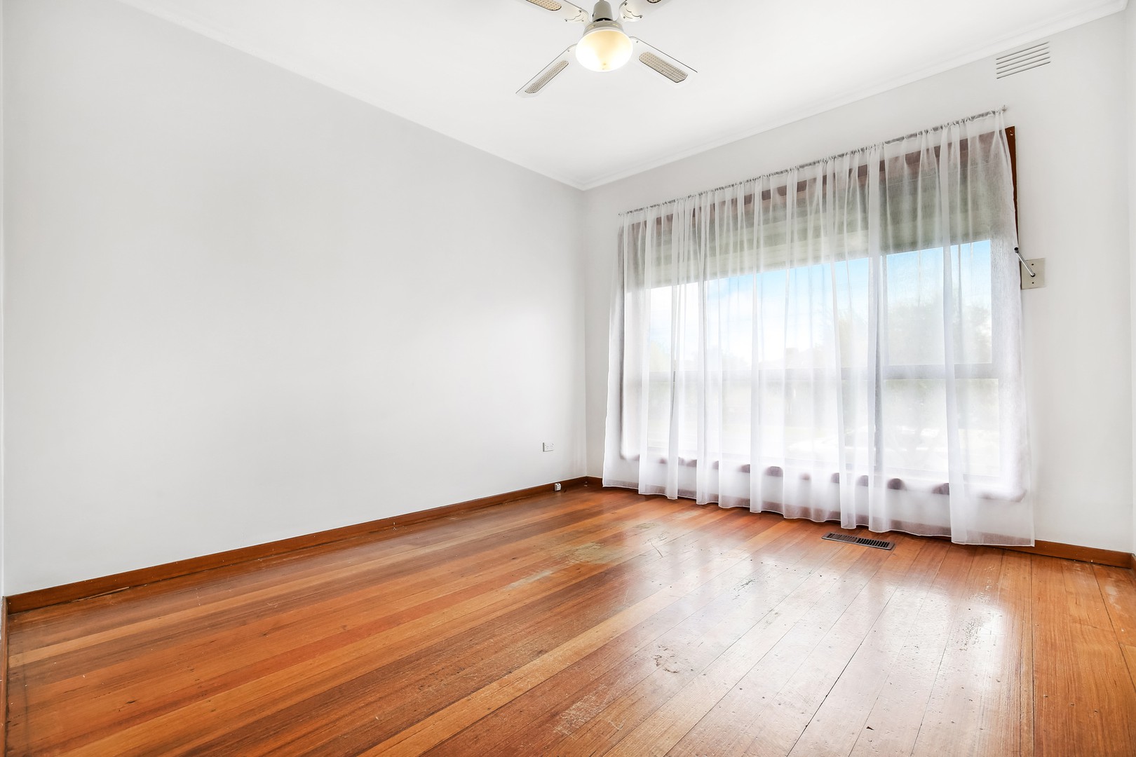 142 Victoria Drive, Thomastown, VIC 3074, Thomastown - Thumbnail 6
