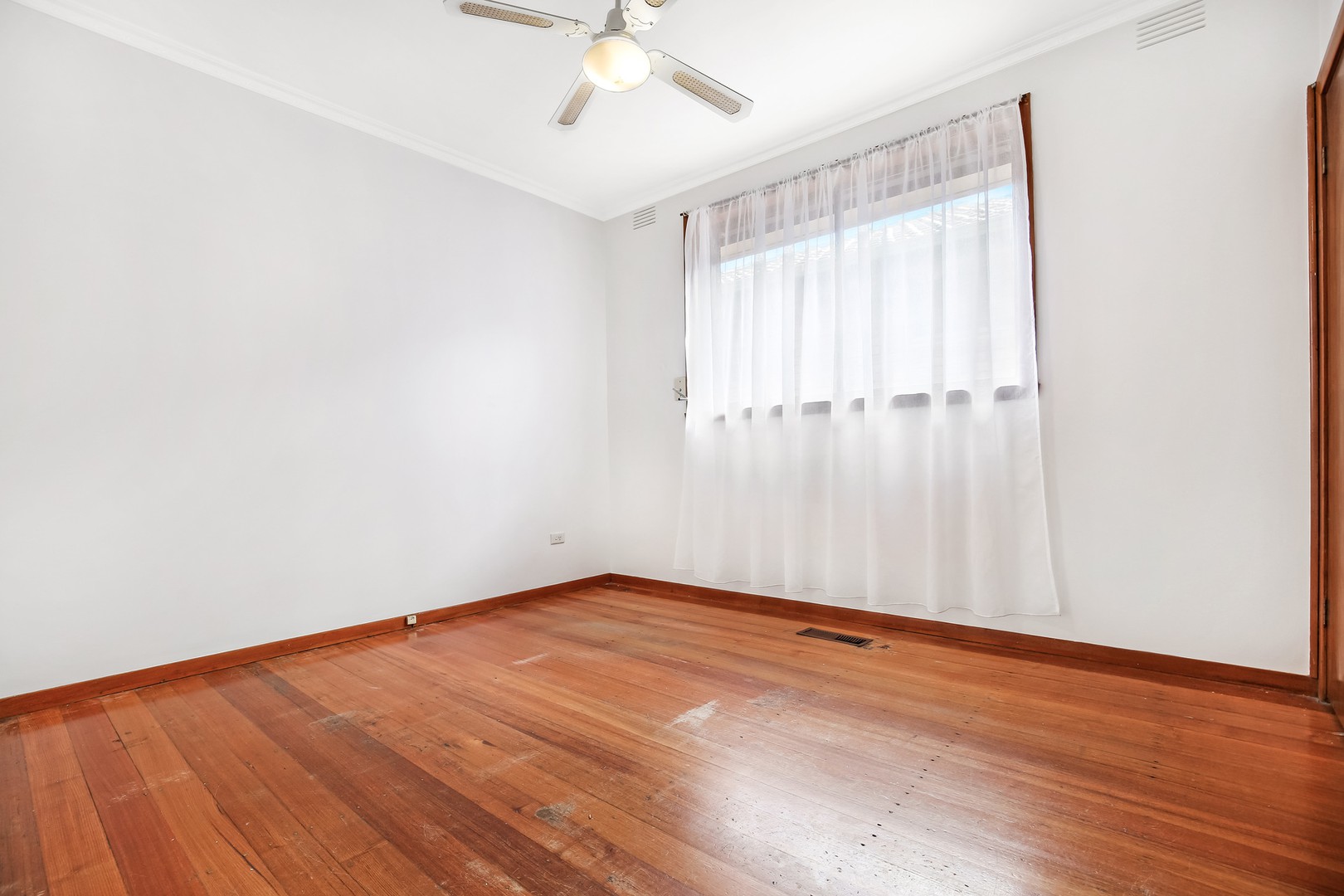 142 Victoria Drive, Thomastown, VIC 3074, Thomastown - Thumbnail 6