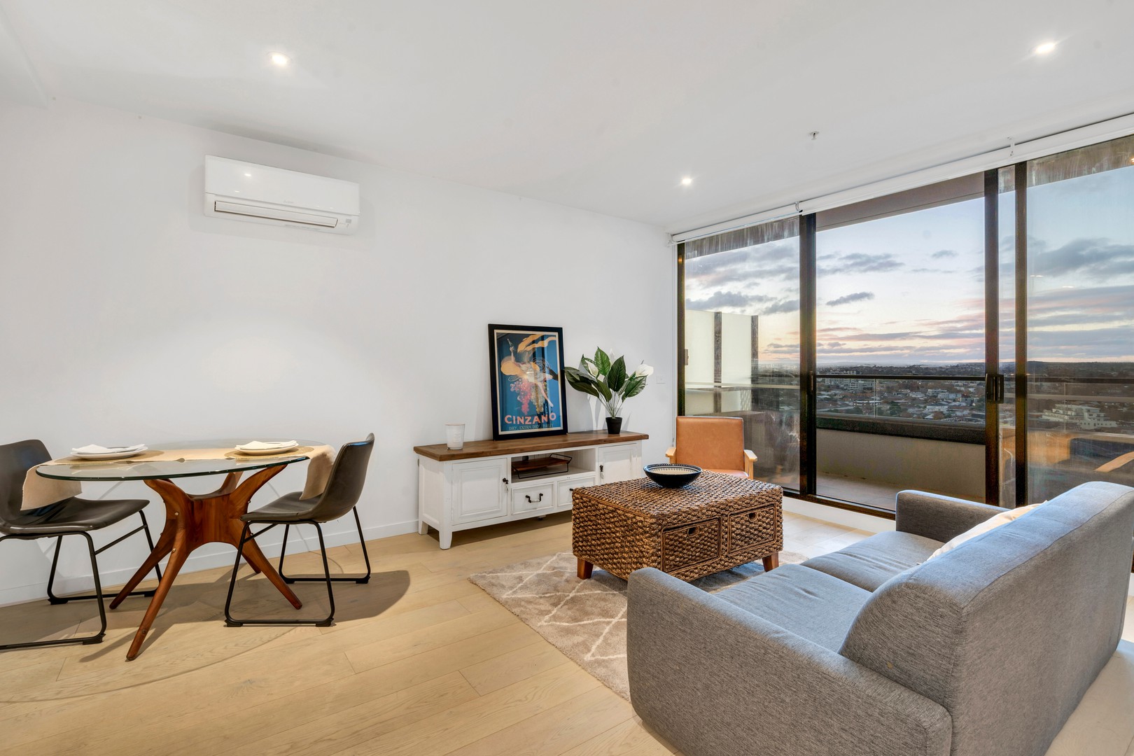 1422/40 Hall Street, Moonee Ponds, VIC 3039 - Thumbnail 2 - 19/06/2025