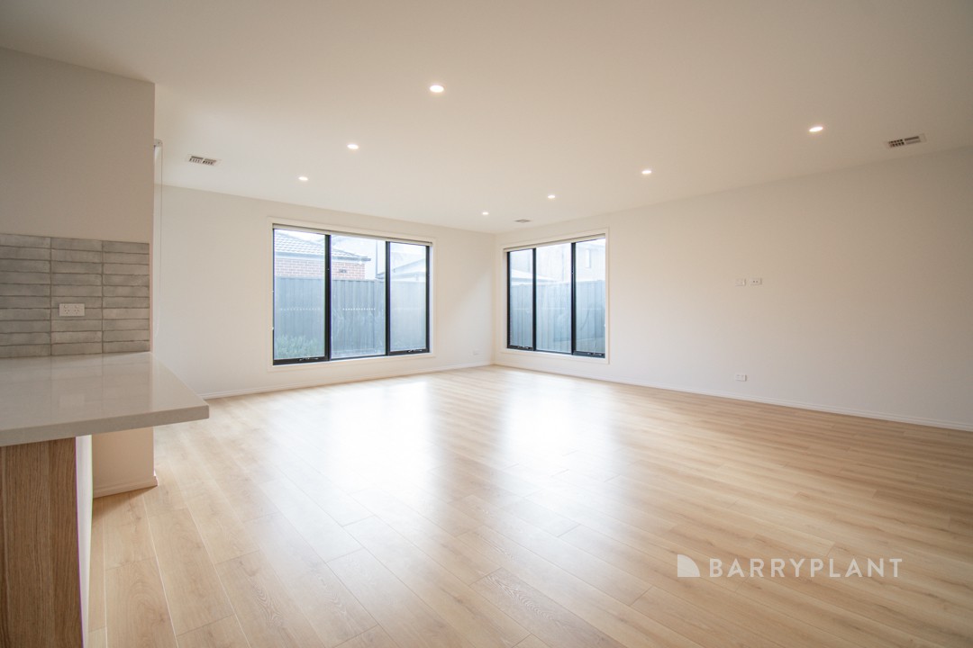143 Carnival Boulevard, Berwick, VIC 3806, Berwick - Thumbnail 5