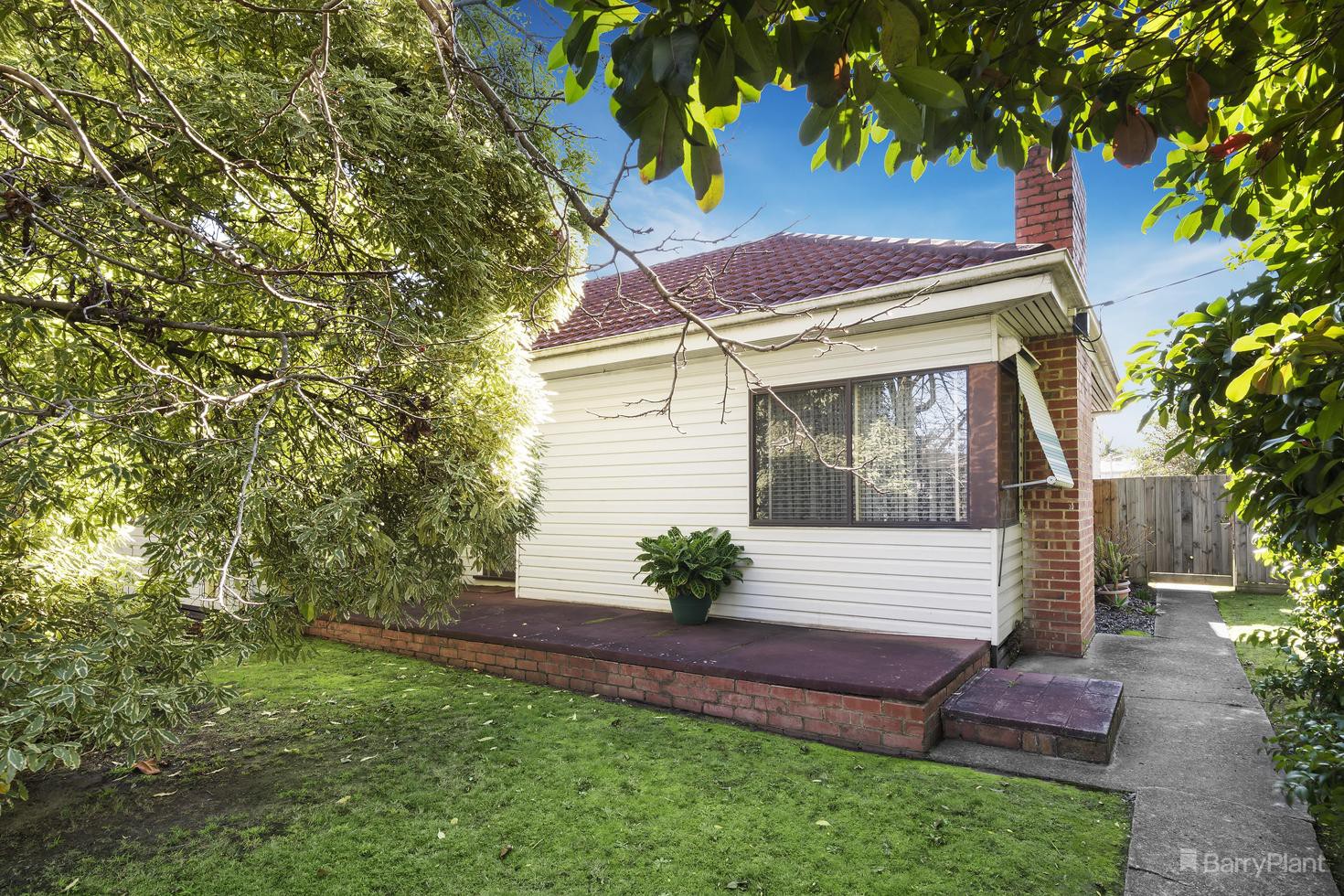 143 Springfield Road, Blackburn North, VIC 3130, Blackburn North - Thumbnail 4
