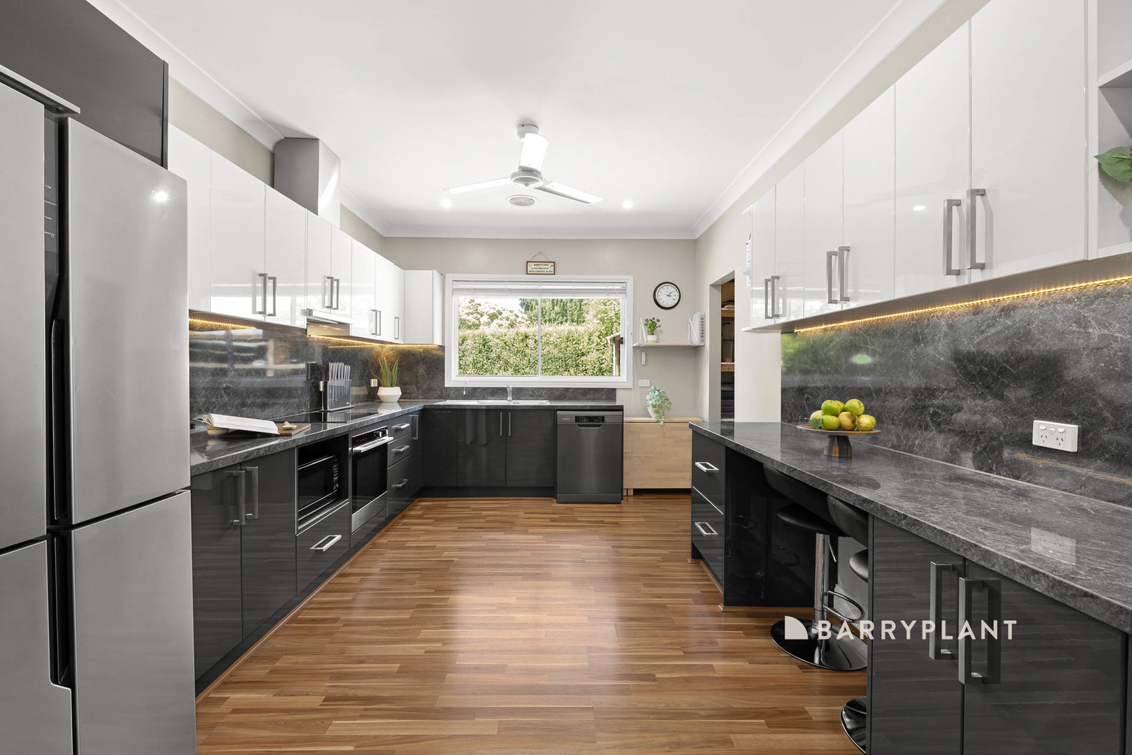 1434 Wellington Road, Narre Warren East, VIC 3804 - Thumbnail 2 - 15/01/2025