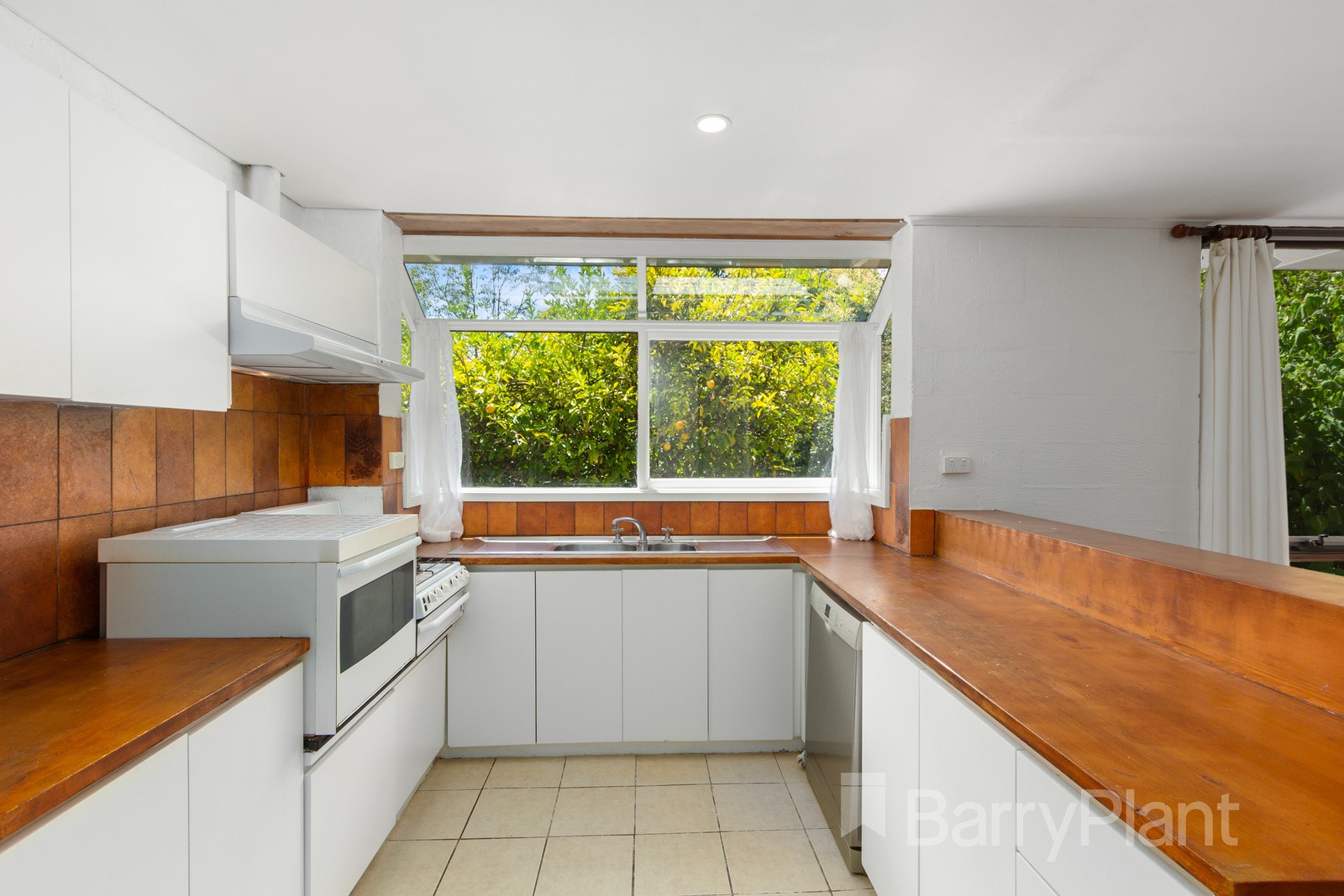 144 Hull Road, Mooroolbark, VIC 3138, Mooroolbark - Thumbnail 2