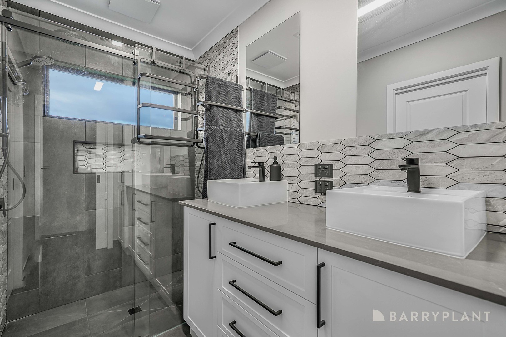 144 Mills Road, Warragul, VIC 3820, Warragul - Thumbnail 4
