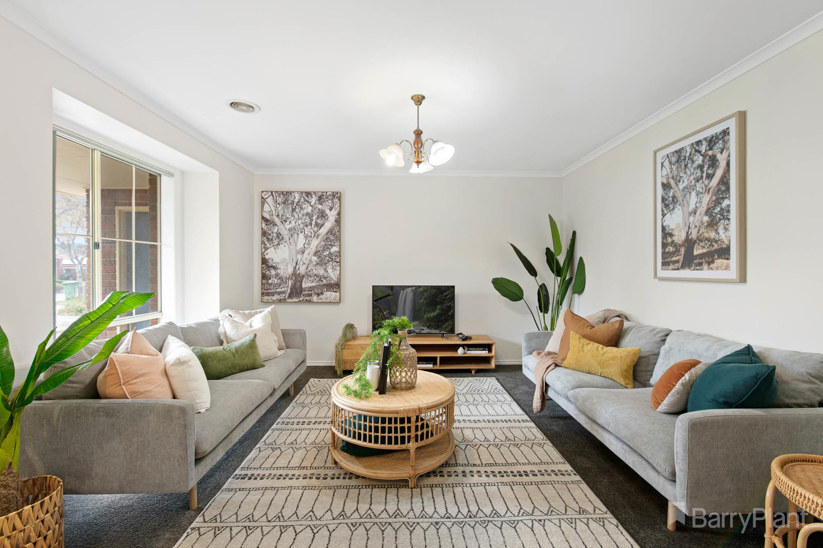 144 Sweeney Drive, Narre Warren, VIC 3805, Narre Warren - Thumbnail 2