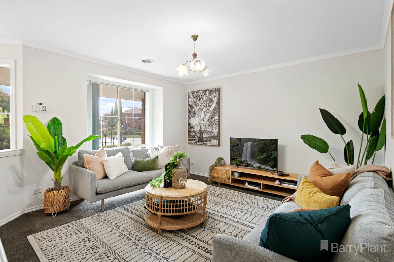 144 Sweeney Drive, Narre Warren, VIC 3805, Narre Warren - Thumbnail 3