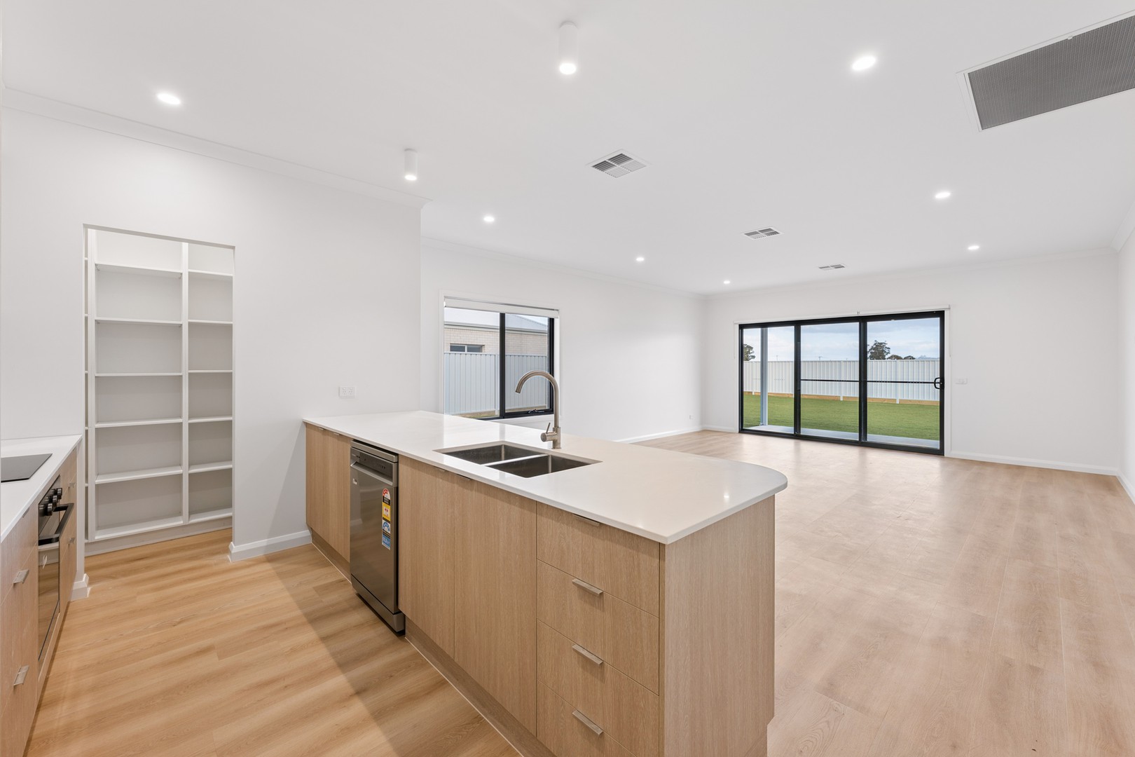 145 Indi Avenue, Red Cliffs, VIC 3496 - Thumbnail 2 - 08/10/2026