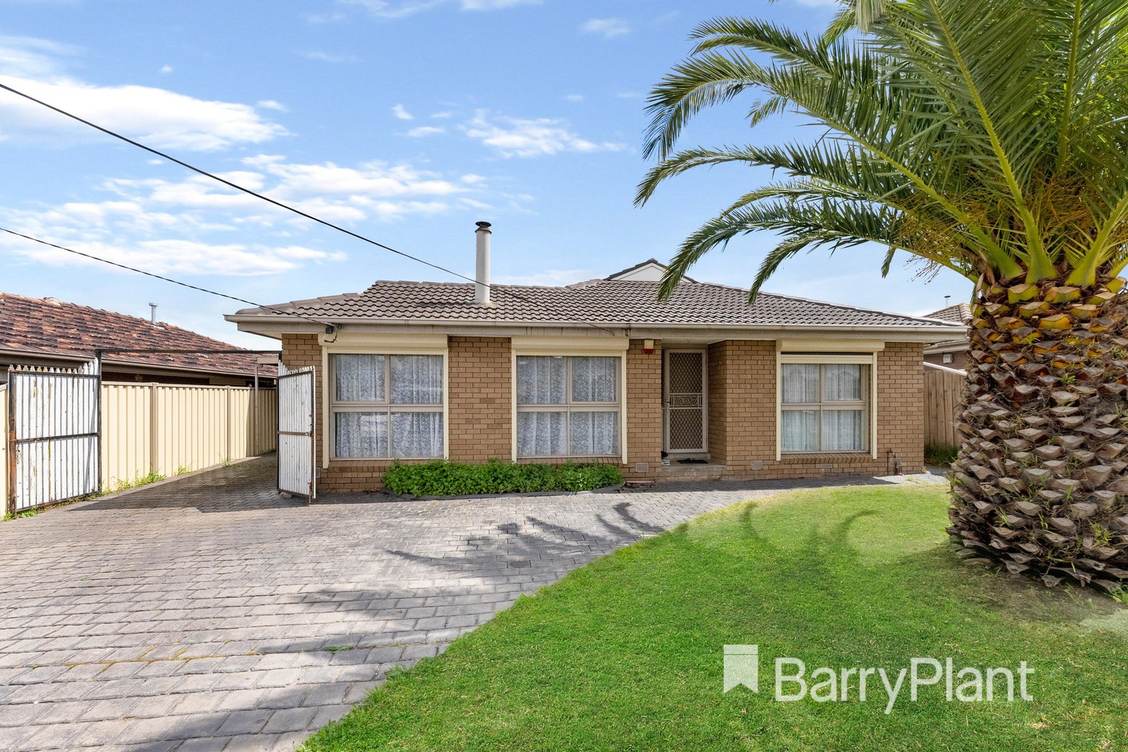 15 Lawson Parade, Heidelberg Heights, Kings Park - Thumbnail 2