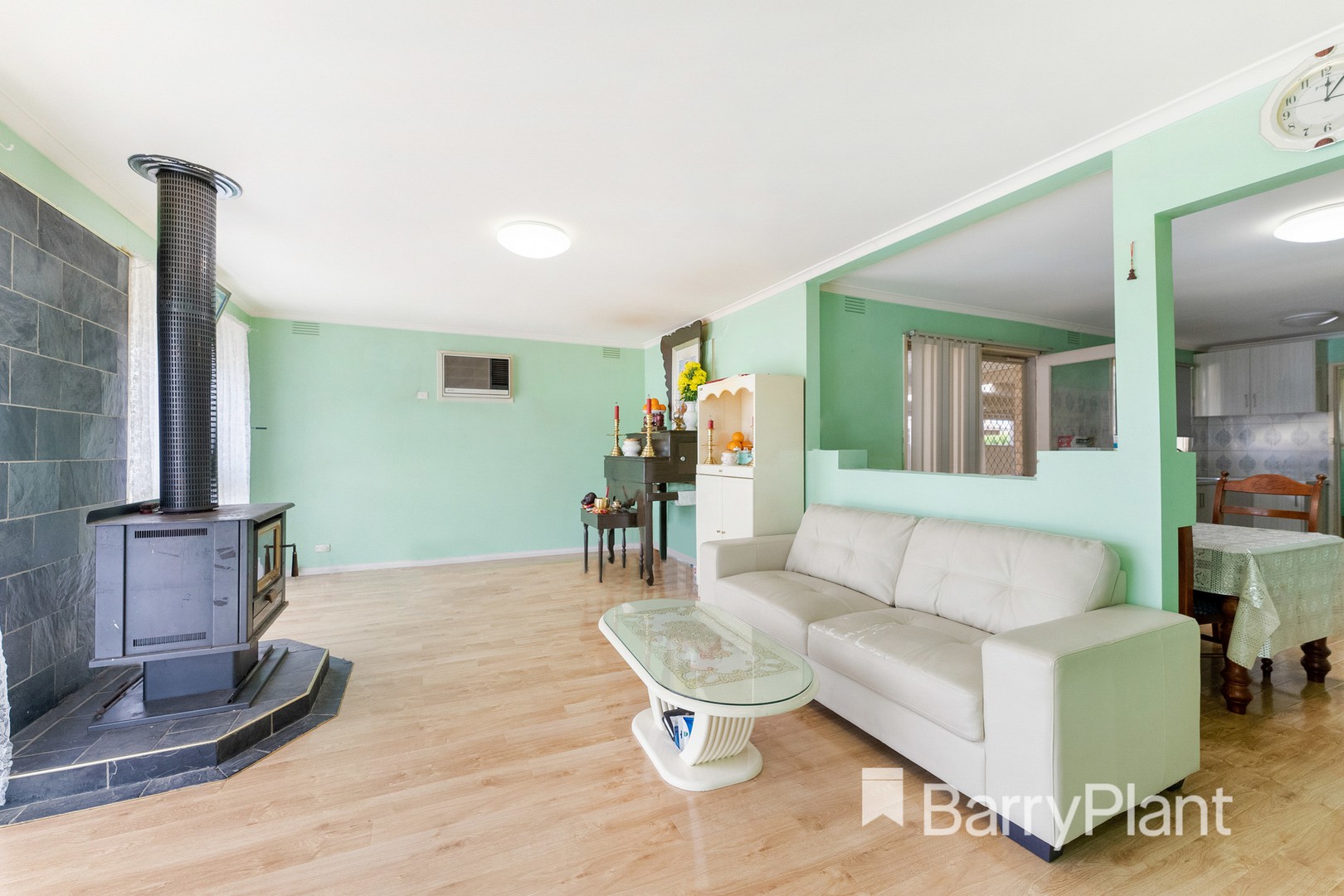 15 Lawson Parade, Heidelberg Heights, Kings Park - Thumbnail 5