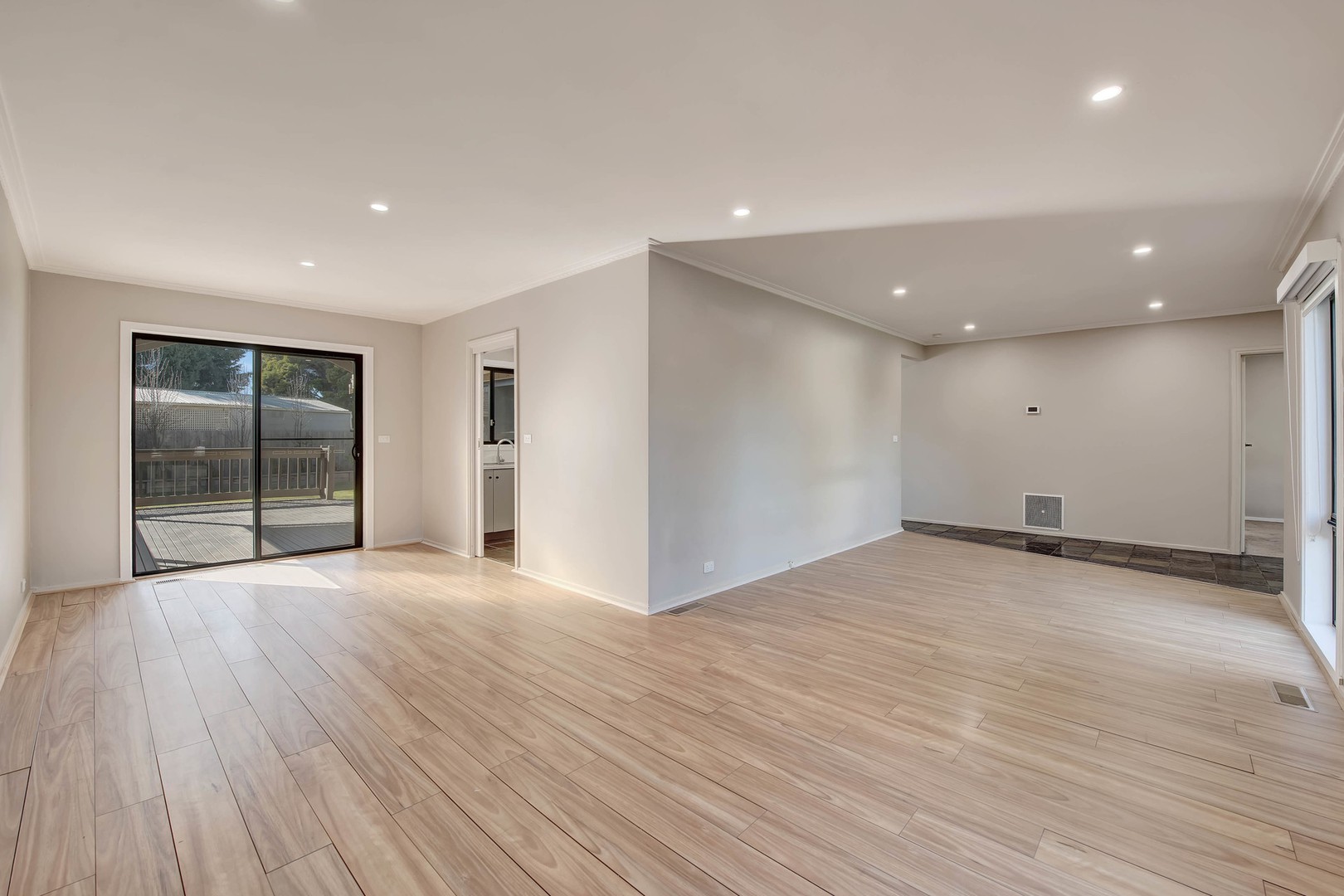 145 Roycroft Avenue, Mill Park, VIC 3082, Mill Park - Thumbnail 2