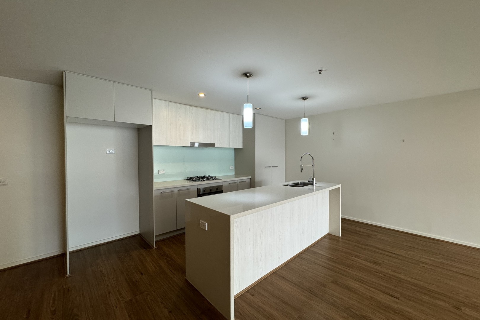 146/73 Lake Street, Caroline Springs, VIC 3023, Caroline Springs - Thumbnail 3