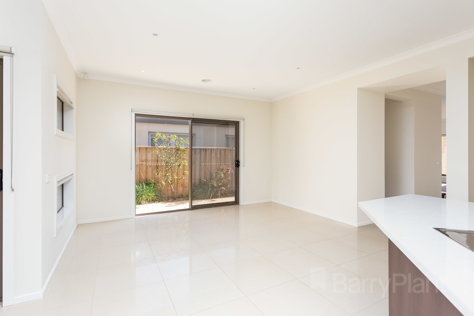 147 Beachview Parade, Sanctuary Lakes, VIC 3030, Sanctuary Lakes - Thumbnail 3