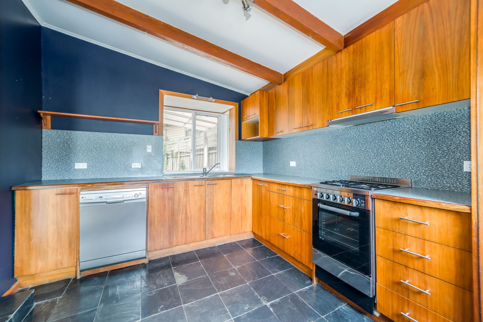 147 Dorking Road, Box Hill North, VIC 3129 - Thumbnail 2 - 15/03/2023