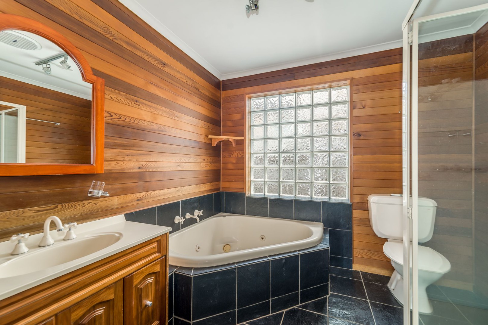 147 Dorking Road, Box Hill North, VIC 3129, Box Hill North - Thumbnail 6