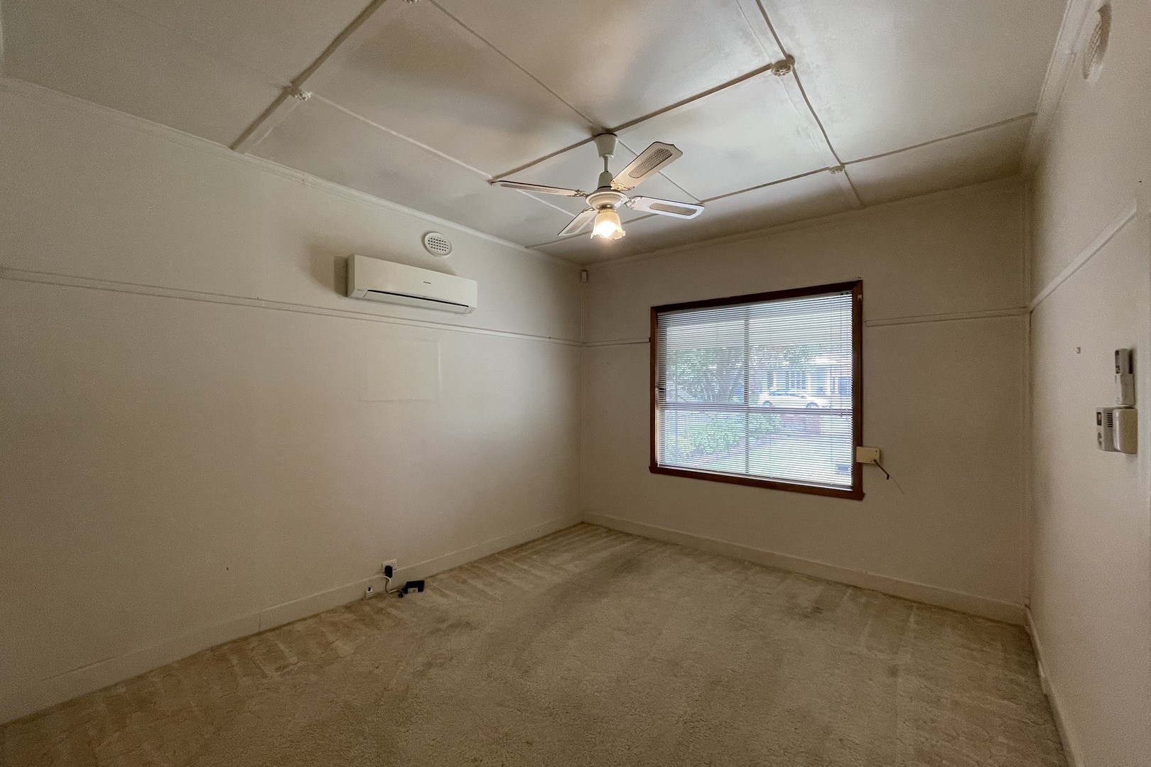 147 Rathcown Road, Reservoir, VIC 3073, Reservoir - Thumbnail 3