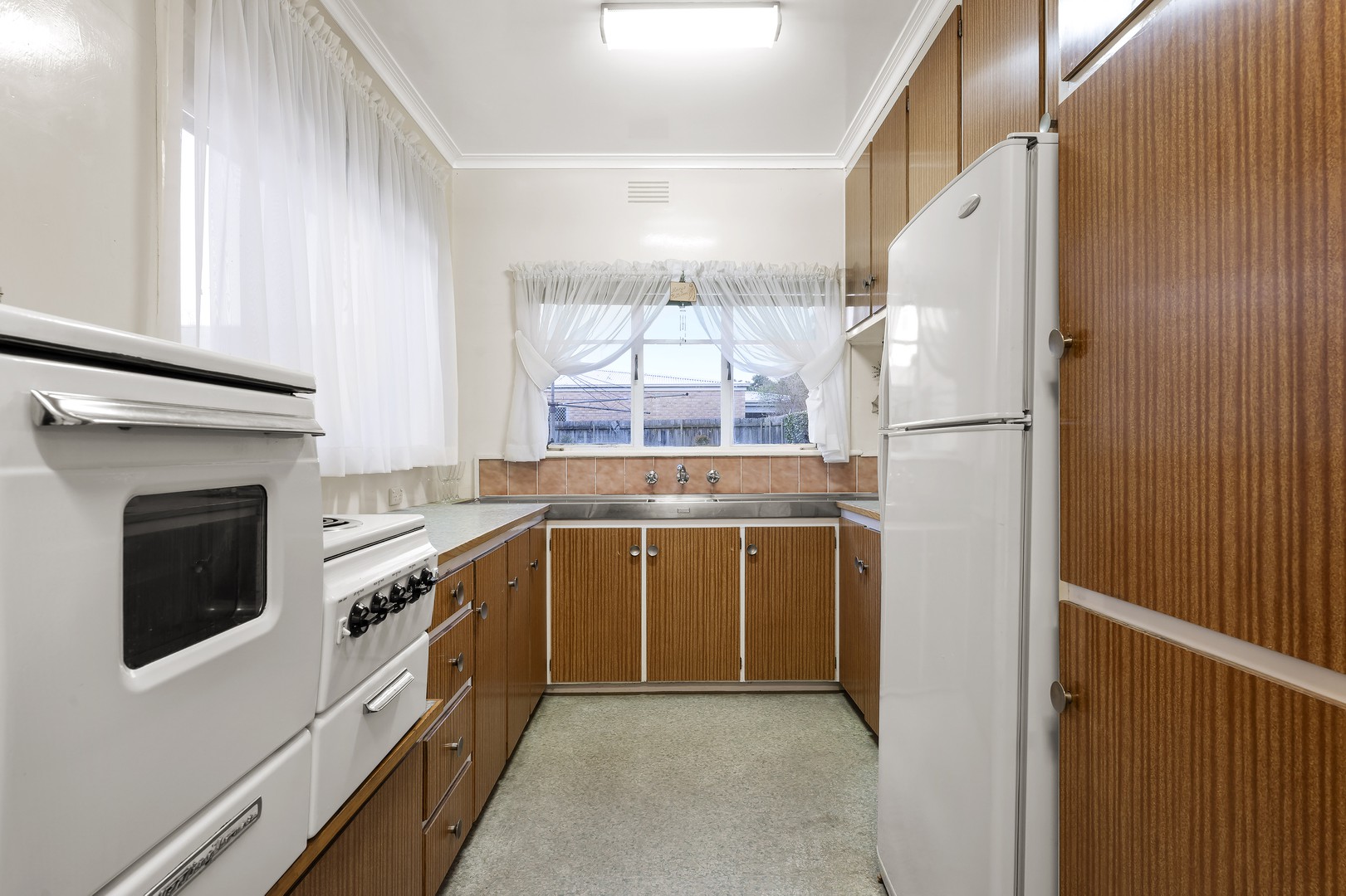 147 Springfield Road, Blackburn North, VIC 3130 - Thumbnail 1 - 17/06/2022