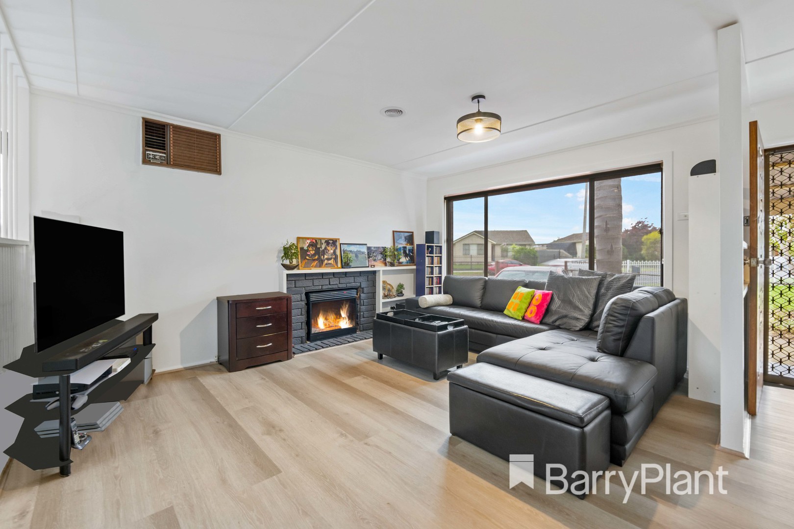 148 Shaws Road, Werribee, VIC 3030, Werribee - Thumbnail 3