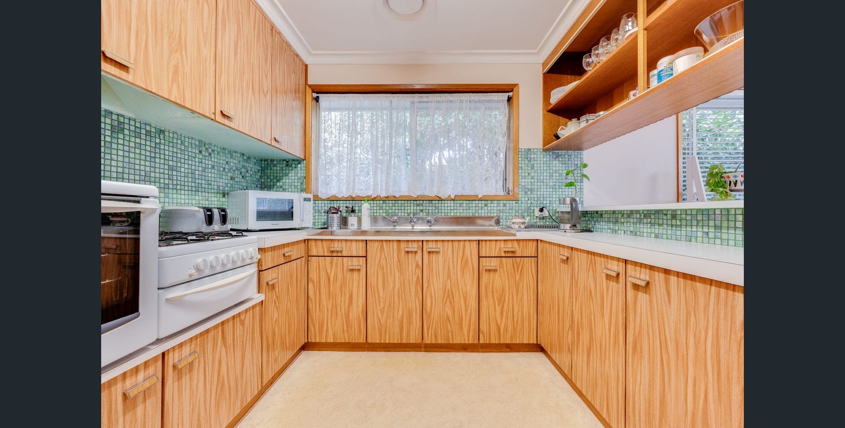 148 Thornhill Road, Highton, VIC 3216, Highton - Thumbnail 5