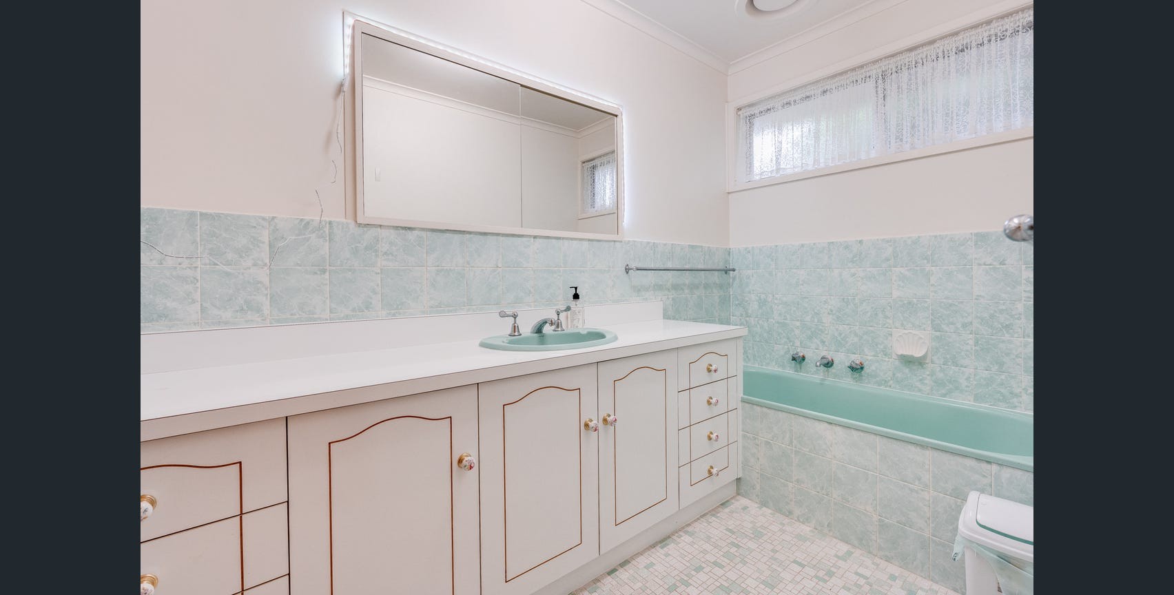 148 Thornhill Road, Highton, VIC 3216, Highton - Thumbnail 8
