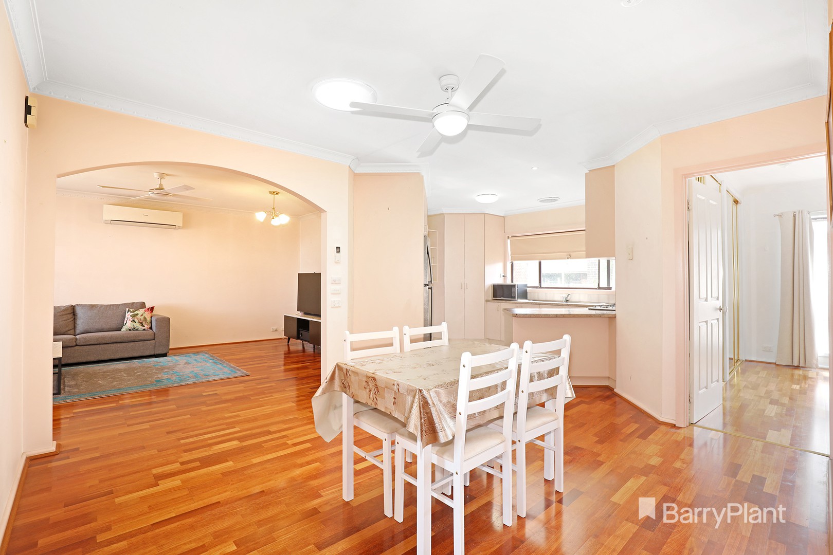 14a Finchley Avenue, Glenroy, VIC 3046, Glenroy - Thumbnail 3
