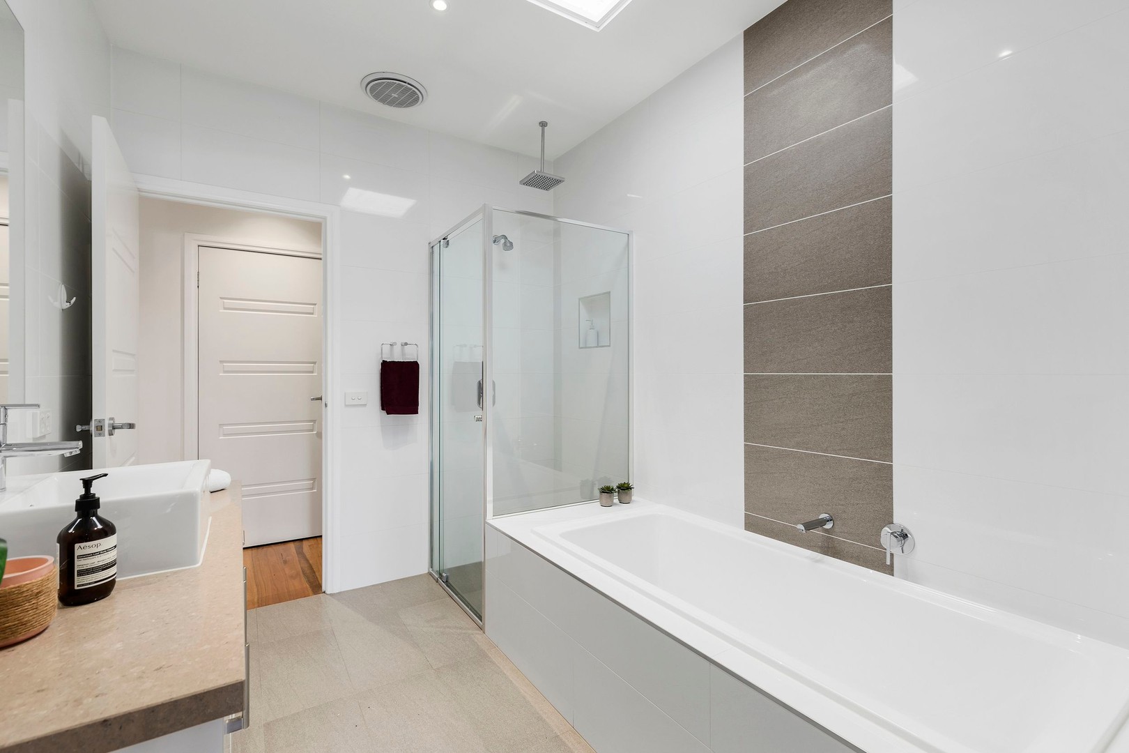 14A Highlands Avenue, Airport West, VIC 3042, Airport West - Thumbnail 7