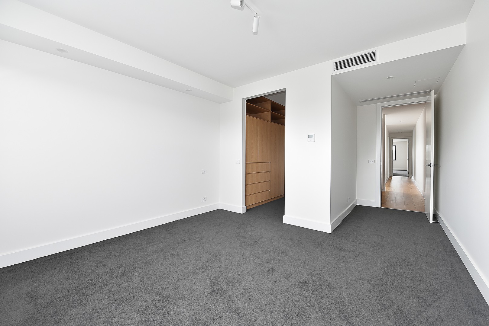 14A Mantell Street, Moonee Ponds, VIC 3039 - Thumbnail 2 - 21/12/2021