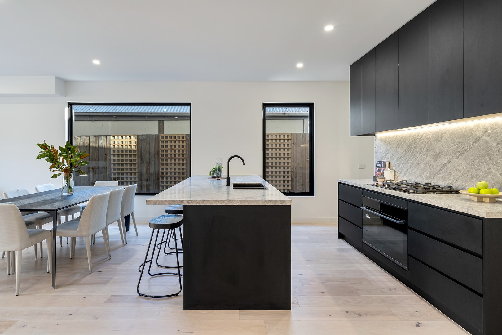 14A Rosenthal Crescent, Reservoir, VIC 3073, Reservoir - Thumbnail 3