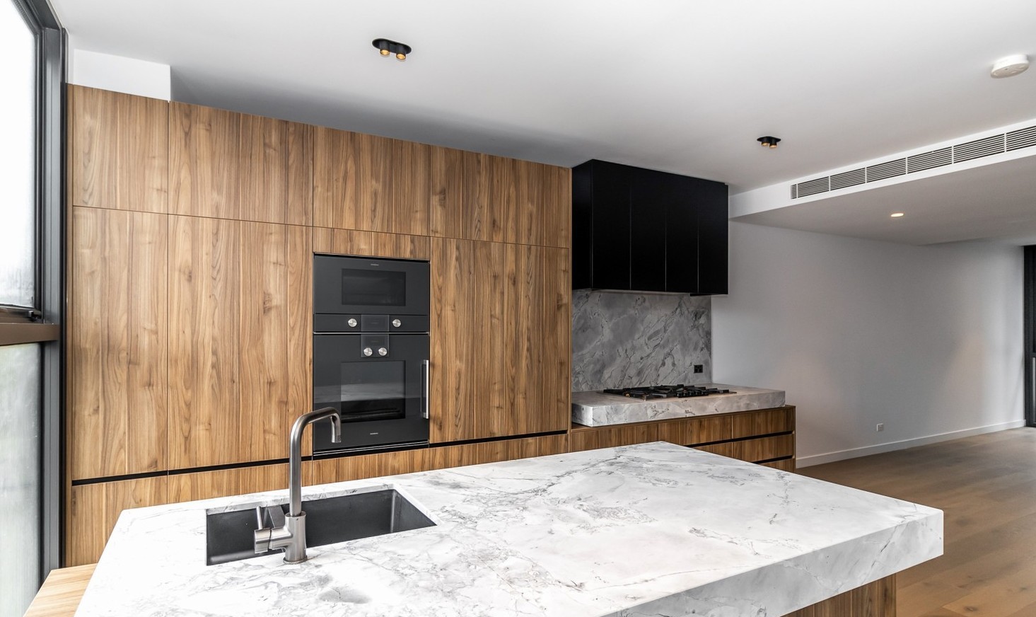 15/10 Boundary Street, South Melbourne, VIC 3205, South Melbourne - Thumbnail 2