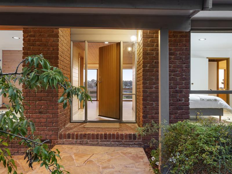 15-16 Dirlton Crescent, Park Orchards, VIC 3114, Park Orchards - Thumbnail 2