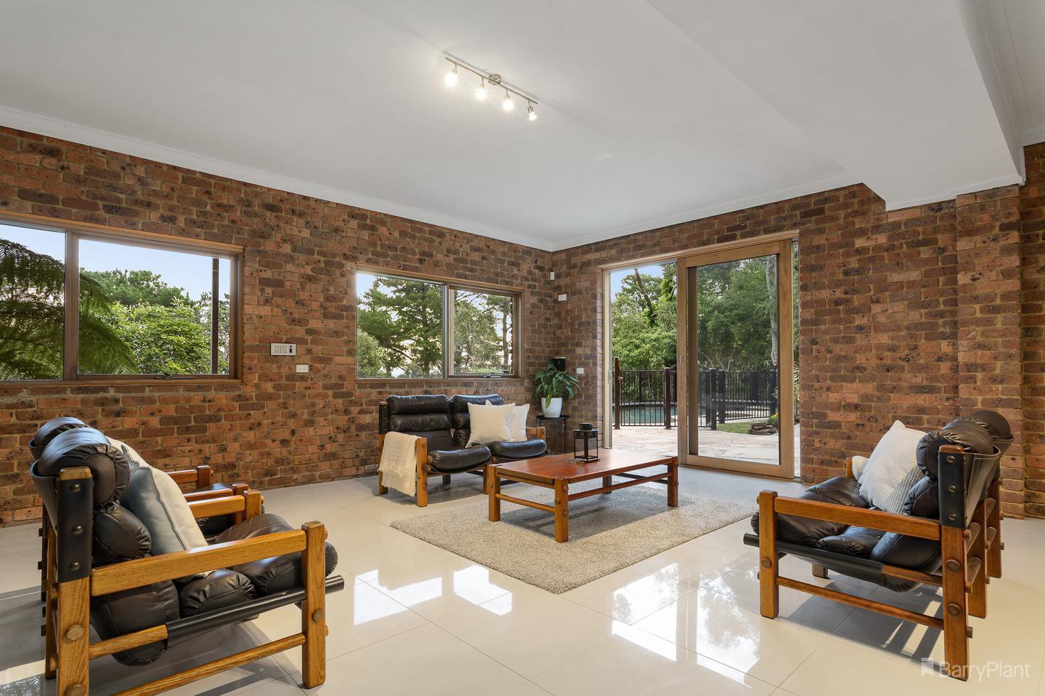 15-16 Dirlton Crescent, Park Orchards, VIC 3114, Park Orchards - Thumbnail 6