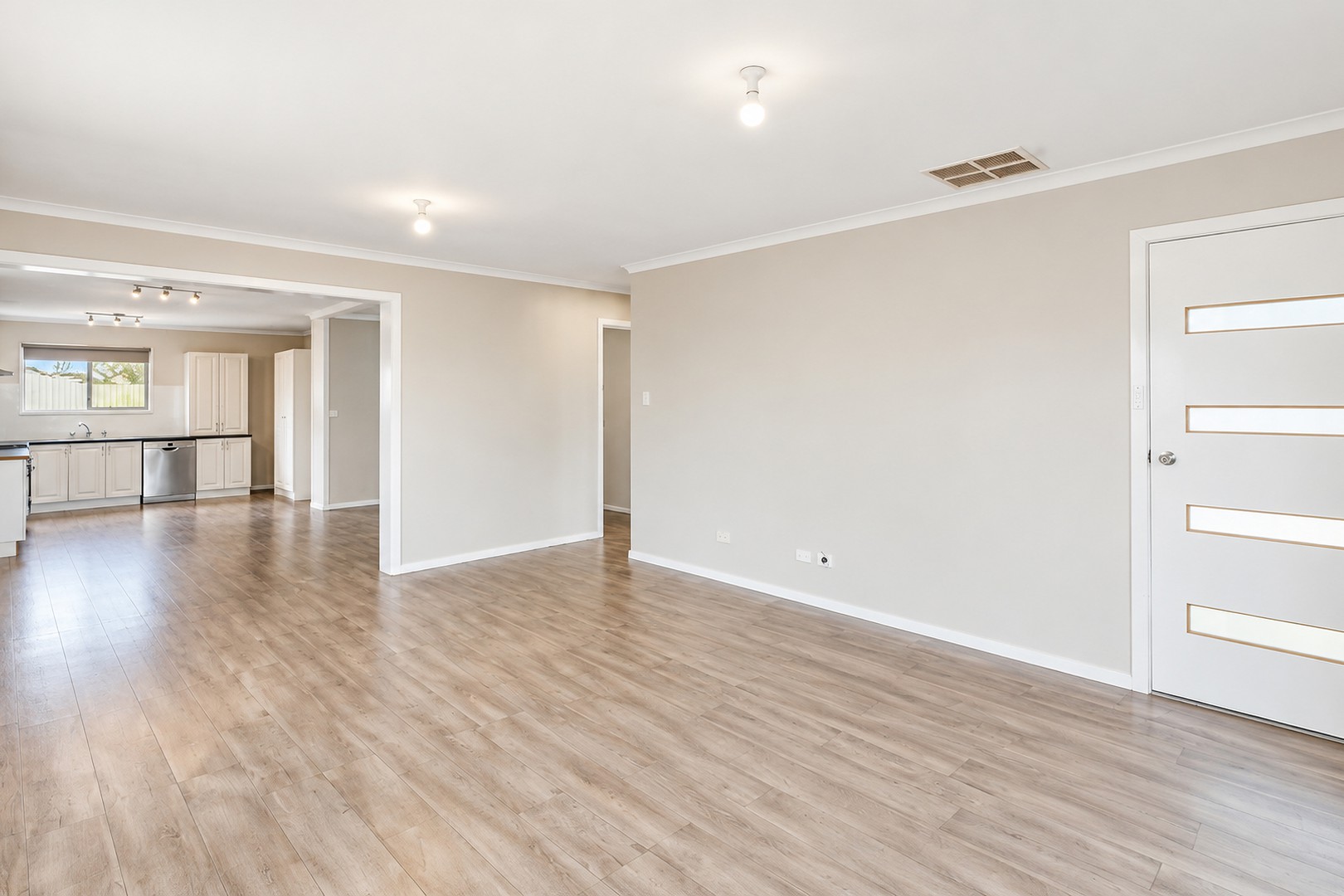 15-19 Cowper Street, Euston, NSW 2737 - Thumbnail 2 - 22/09/2026