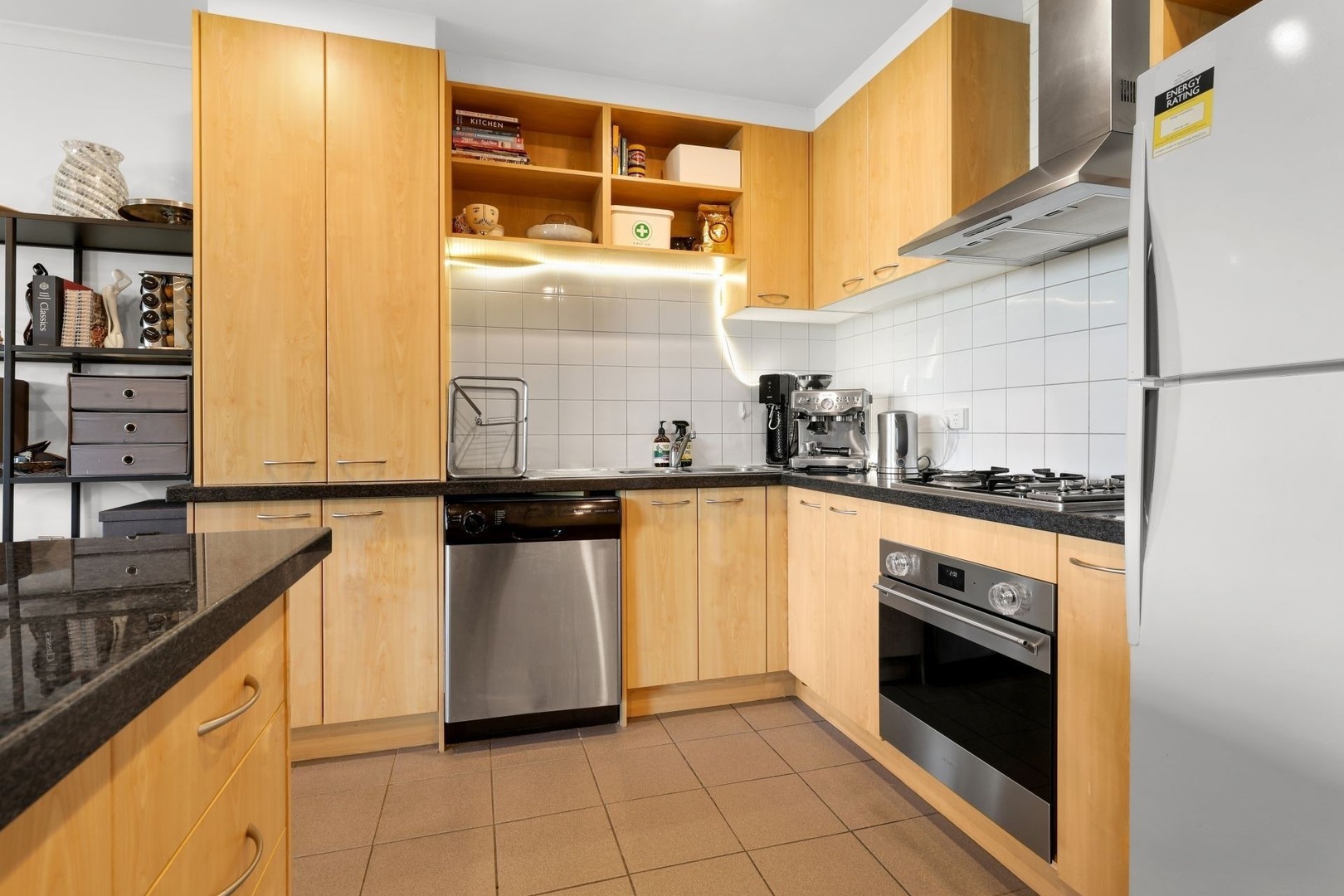 15/3-4 Sovereign Point Court, Doncaster, VIC 3108 - Thumbnail 2 - 08/08/2024