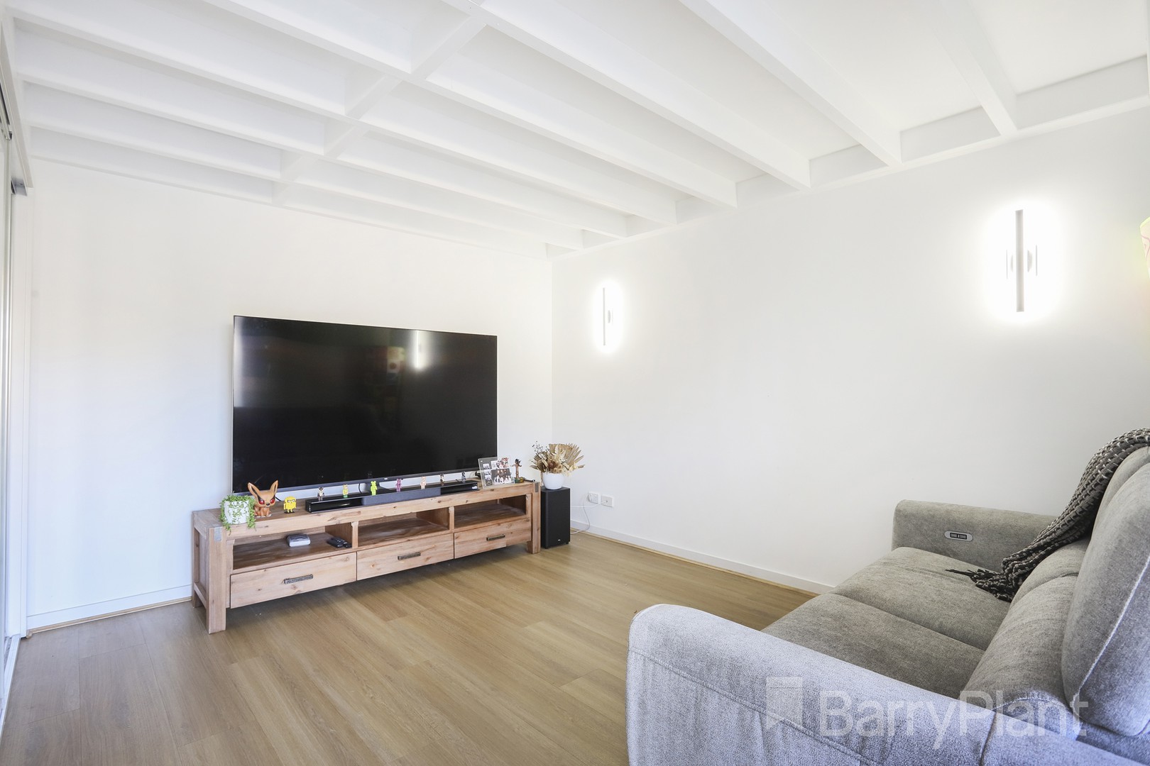 15/55 Cumberland Drive, Maribyrnong, VIC 3032 - Thumbnail 2 - 02/09/2022