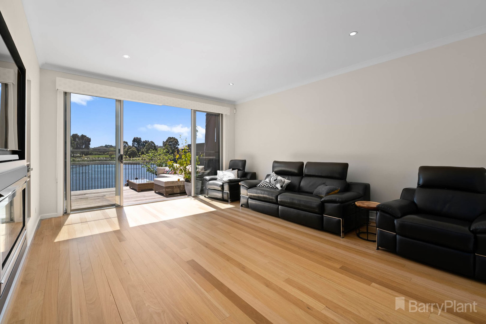 15 Albatross DrivePakenham, VIC 3810, Pakenham - Thumbnail 8