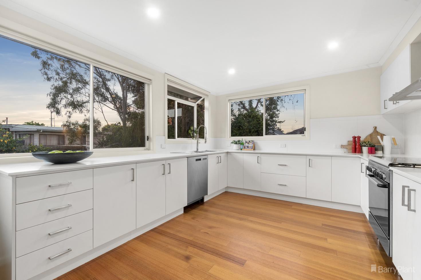 15 Alison Avenue, Bulleen, VIC 3105, Bulleen - Thumbnail 5